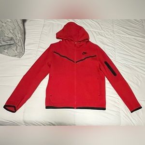 Big kids red, large, Nike tech #niketech #nike #red